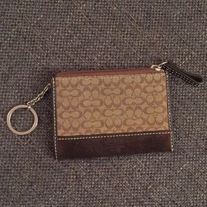 Like new genuine Coach brown key ring wallet